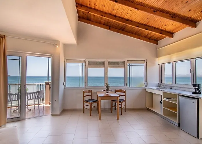 Girogiali - Adults Only