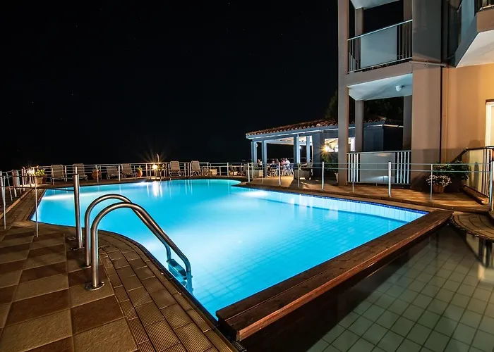 Girogiali - Adults Only 3*